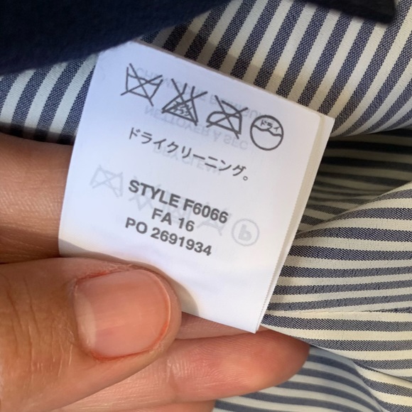 J. Crew Preppy Blue Blazer gold buttons - Picture 14 of 16